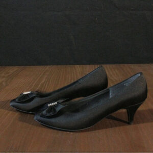 Private Collection Size 6.5B Black Heels with Rhinestone Bows