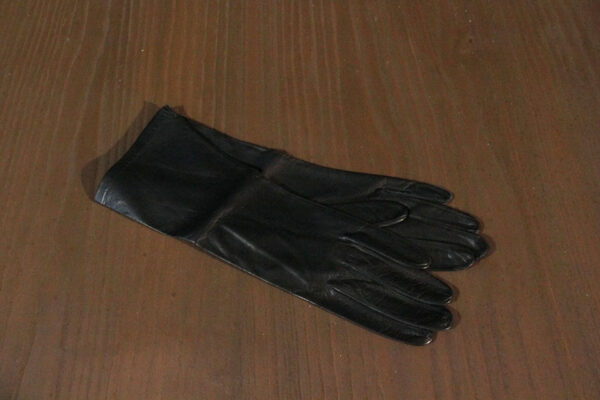 Vintage Lavabile Italian Soft Genuine Leather Gloves, Black - Image 2