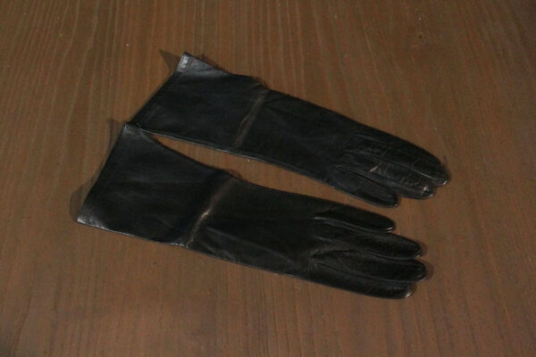Vintage Lavabile Italian Soft Genuine Leather Gloves, Black - Image 3