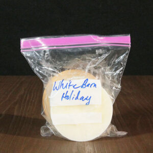 14.5 oz White Barn Holiday